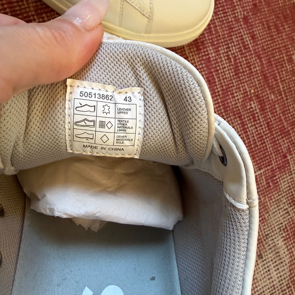 HUGO BOSS GARY TRAINERS WITH LEATHER UPPERS - Picture 5 of 5